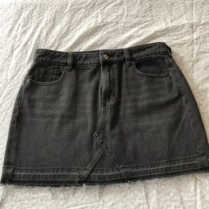 Pacsun size 28 black unhemmed mini skirt